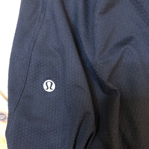 Lululemon Flow & Go Tank sz 8 - Picture 6 of 9